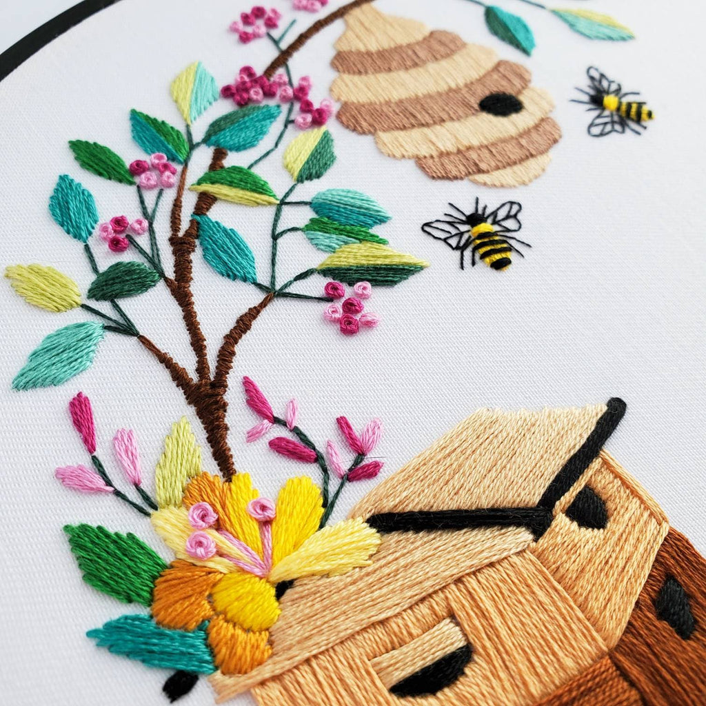 Beehive Floral Wreath - PDF Digital Download Embroidery Pattern & Guide