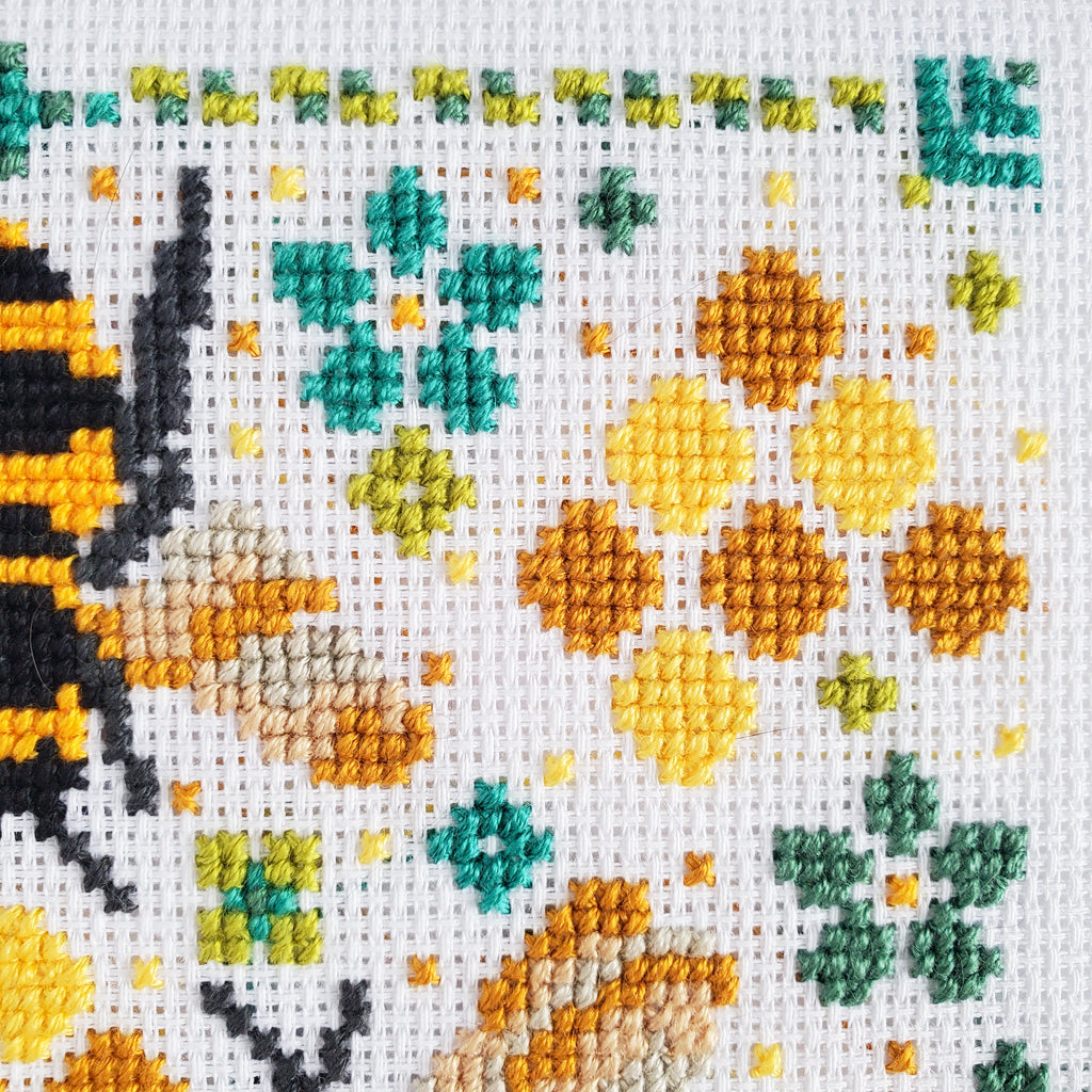 Summer Bees Folk Art Scene - PDF Digital Download Cross Stitch Pattern & Guide