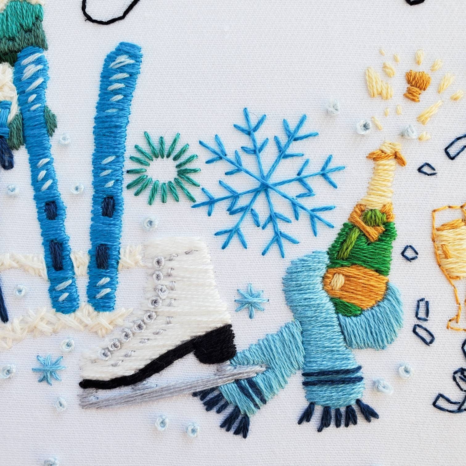 JANUARY Monthly Series Wreath - PDF Digital Download Embroidery Pattern & Guide