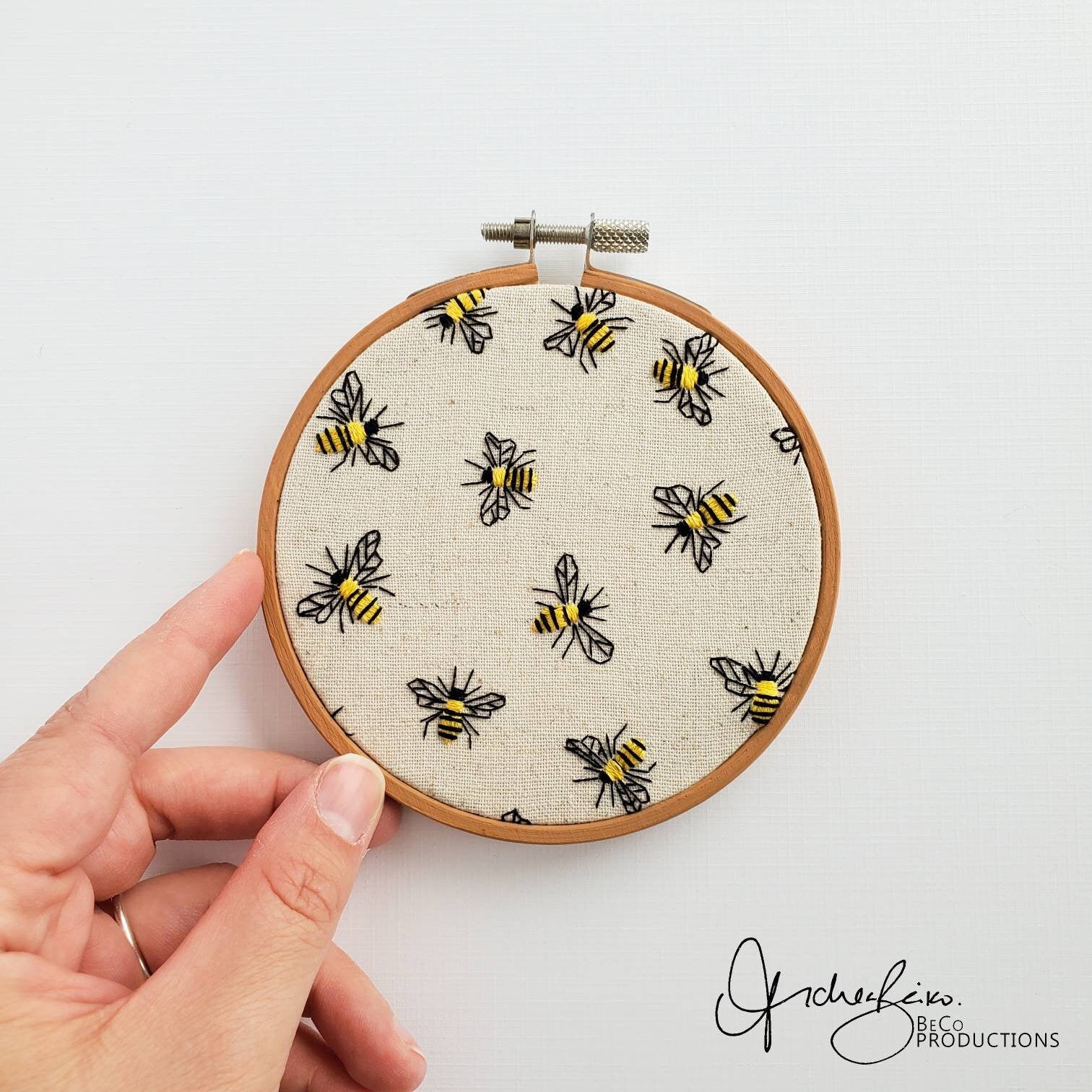 Bee Print - PDF Digital Download Embroidery Pattern & Guide
